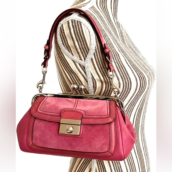 RARE Coach Collector's Item Vintage RARE (Host Pick) - Picture 2 of 14